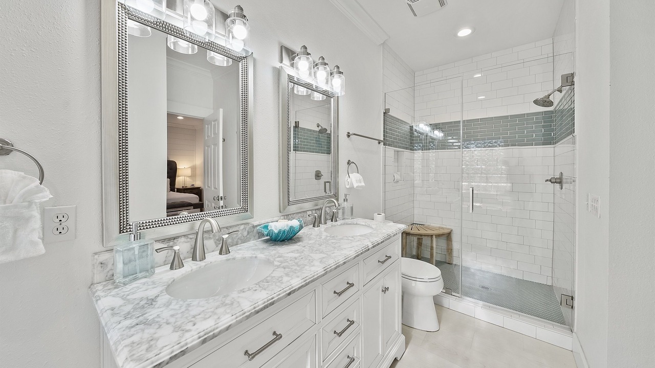 Photo of Bathroom in White's Gulfview