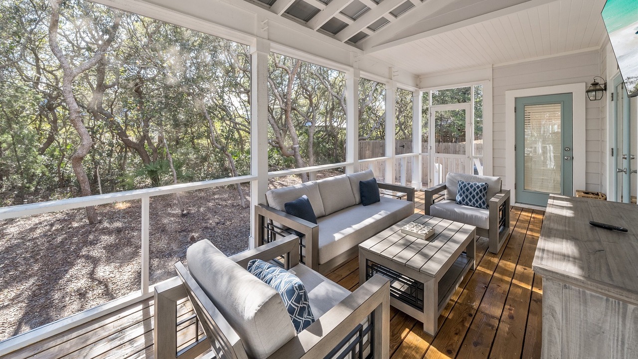 Photo of Patio Balcony in White's Gulfview