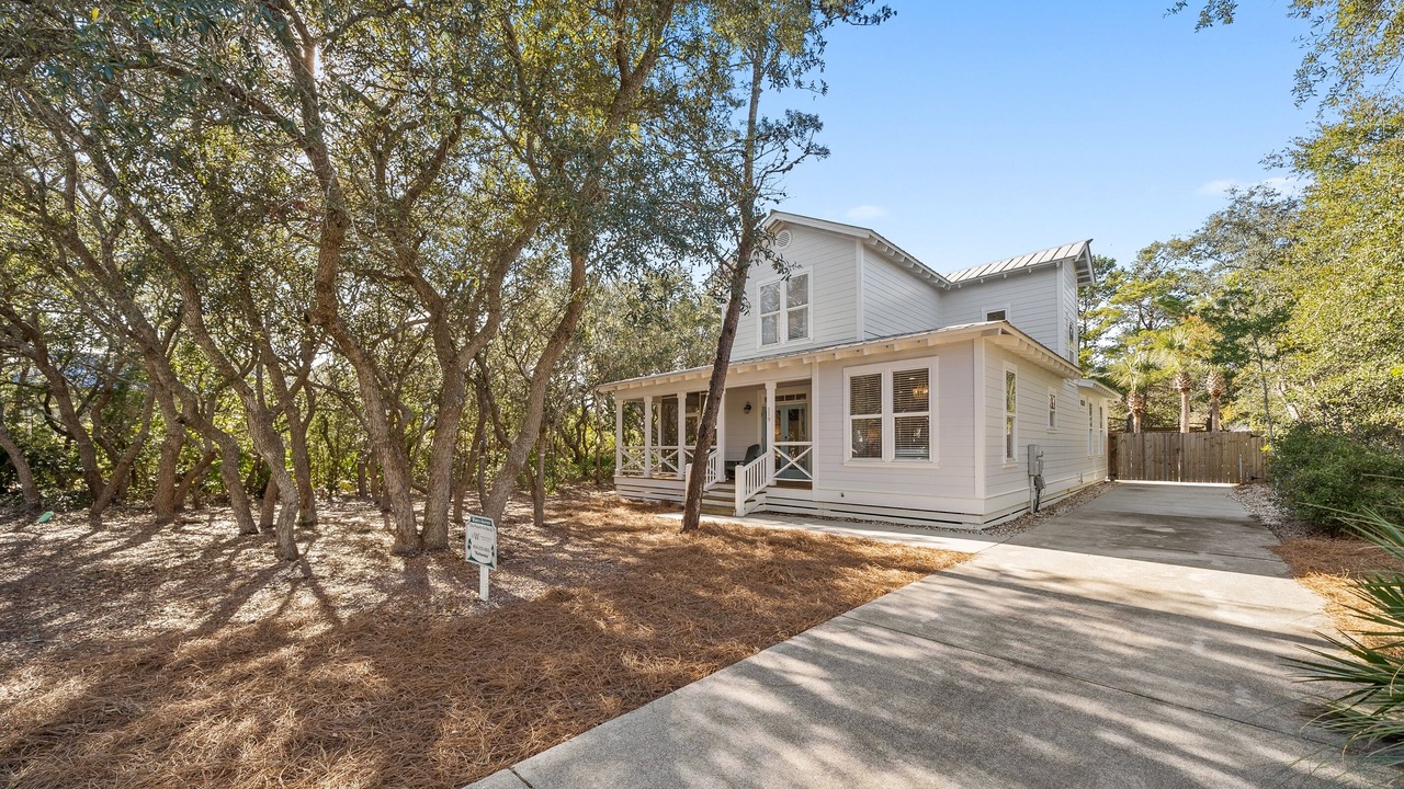 Photo of Outdoor in White's Gulfview