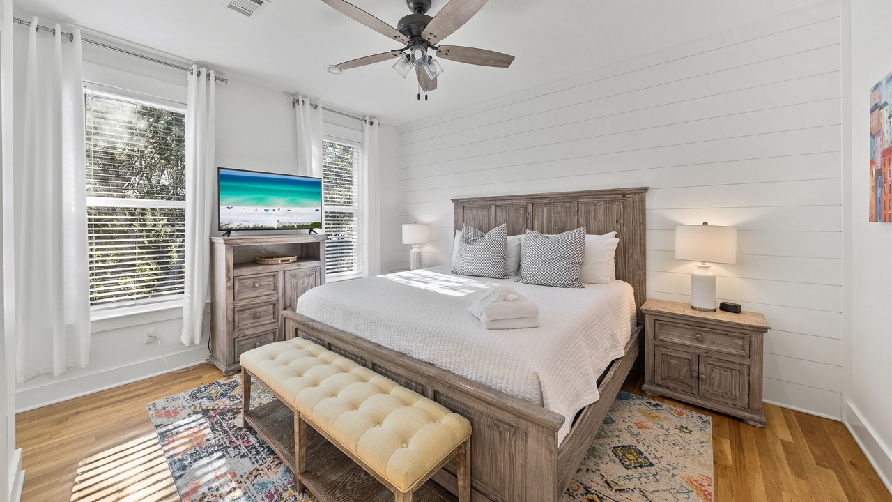 Photo of Bedroom in White's Gulfview