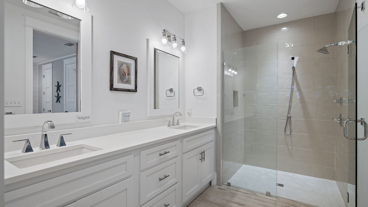 Photo of Bathroom in Greenway Park