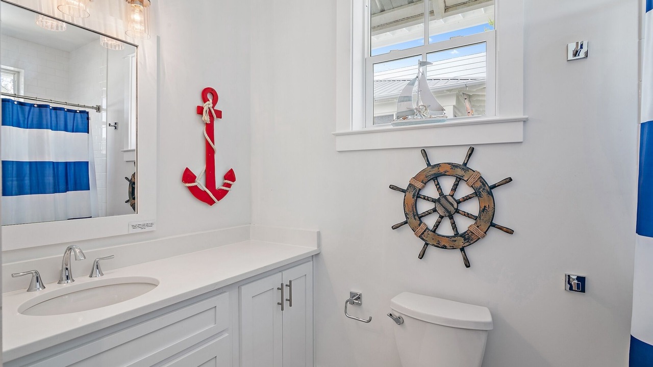 Photo of Bathroom in Greenway Park