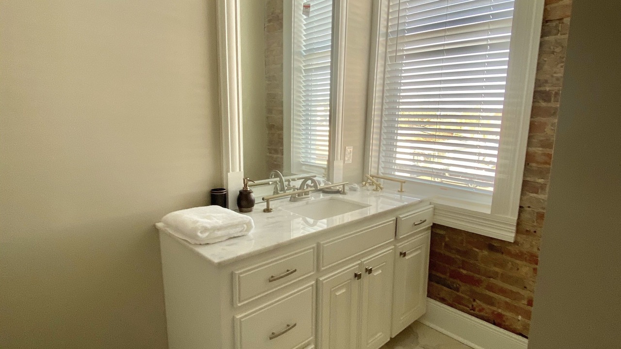 Photo of Bathroom in Crowley