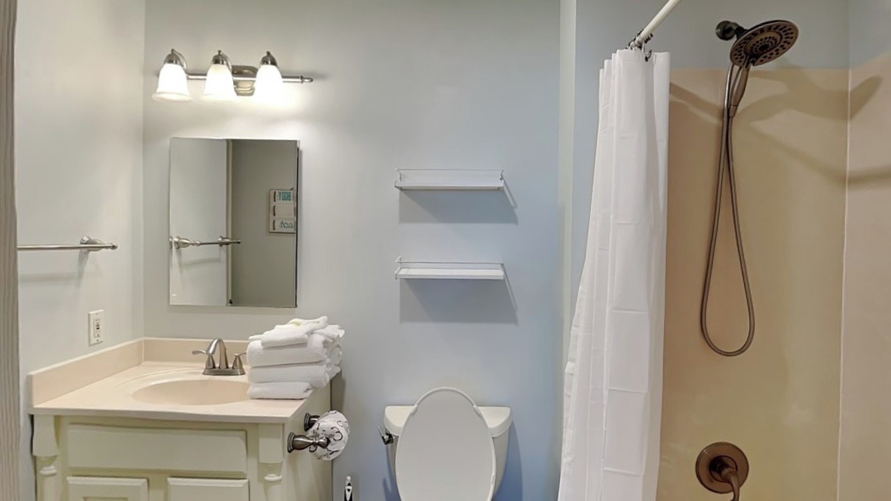Photo of Bathroom in Crystal Beach