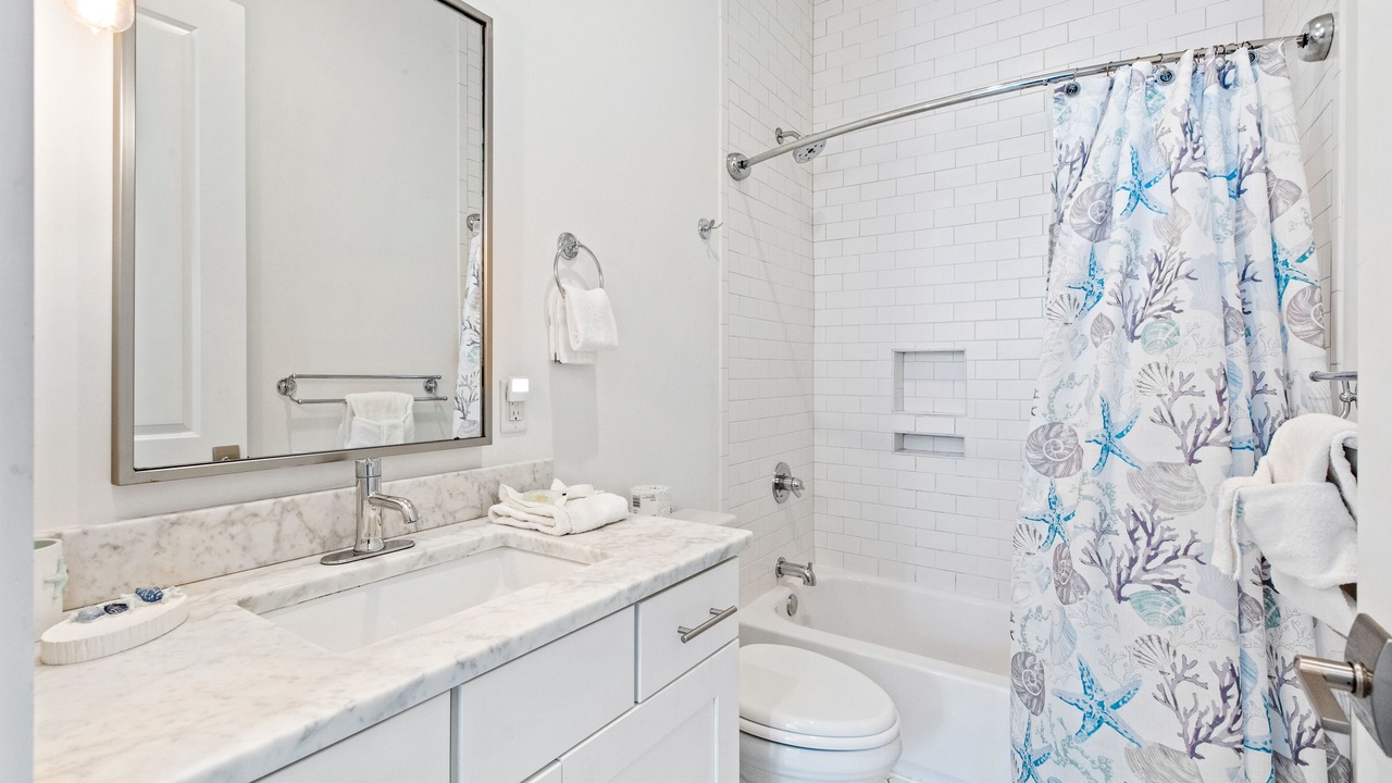 Photo of Bathroom in Greenway Park
