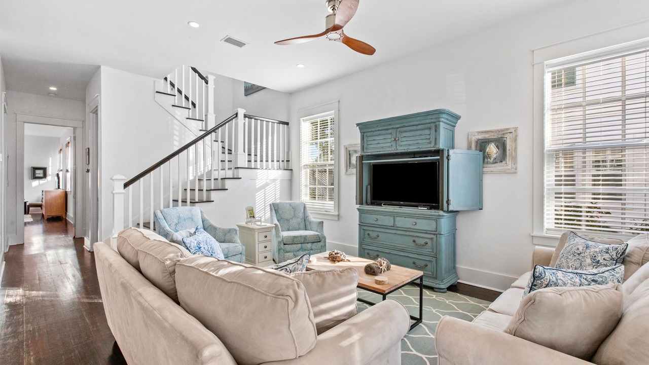 Photo of Livingroom in Greenway Park