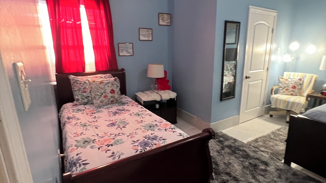Photo of Bedroom in Kenner - Louis Armstrong International Airport