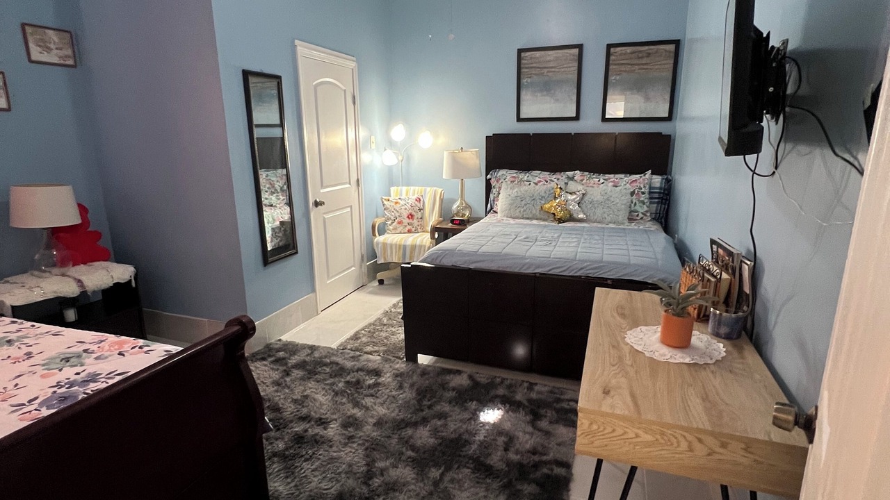 Photo of Bedroom in Kenner - Louis Armstrong International Airport
