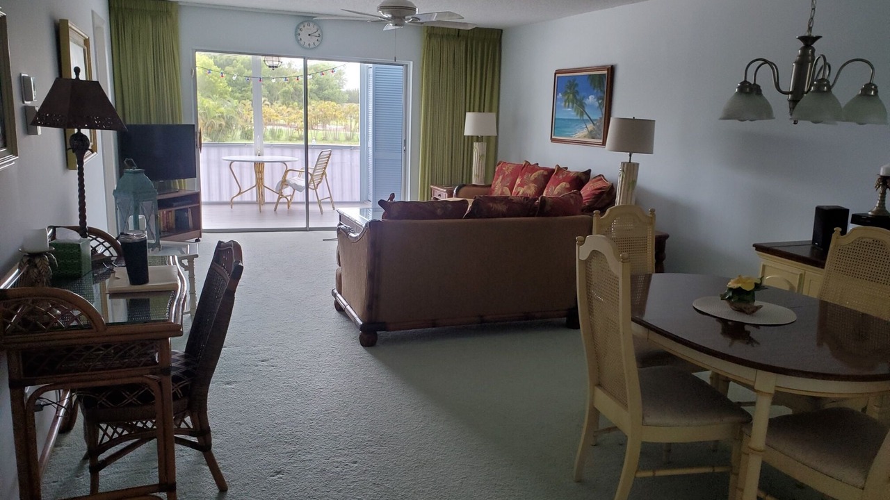Photo of Livingroom in Lely Golf Estates