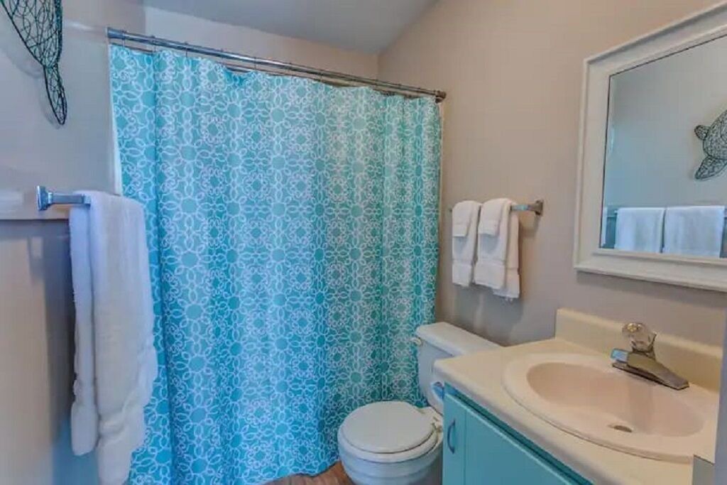 Photo of Bathroom in El Centro Beach