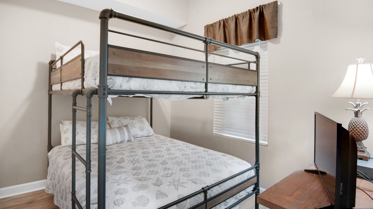Photo of Bedroom in Upper Grand Lagoon