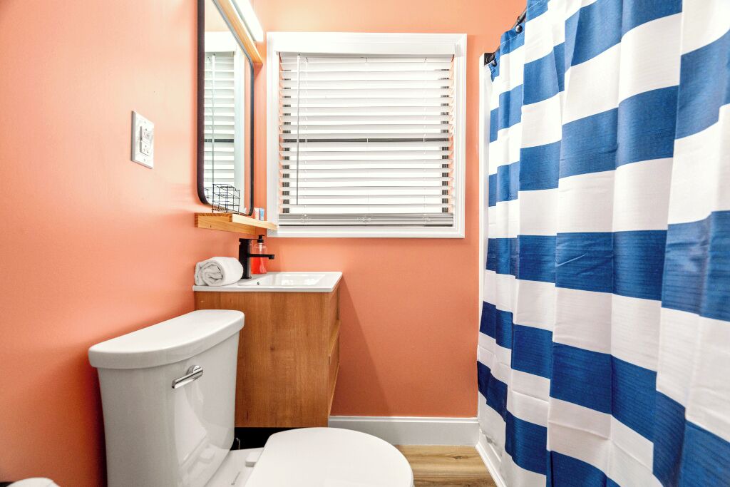 Photo of Bathroom in Treasure Island