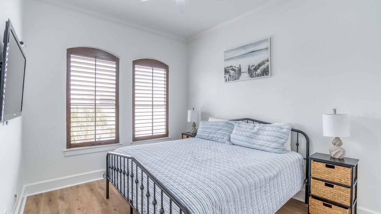 Photo of Bedroom in Emerald Waters Village