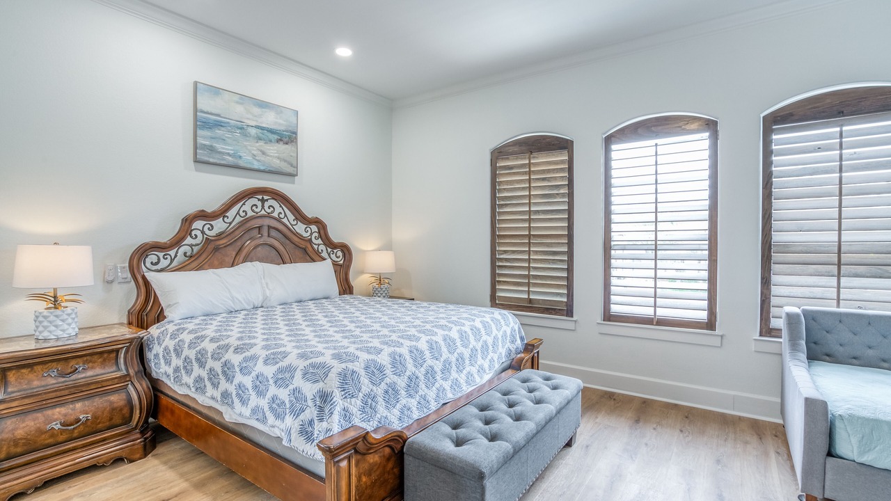 Photo of Bedroom in Emerald Waters Village