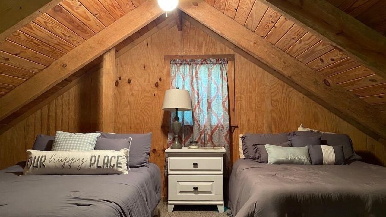 Photo of Bedroom in Oakland