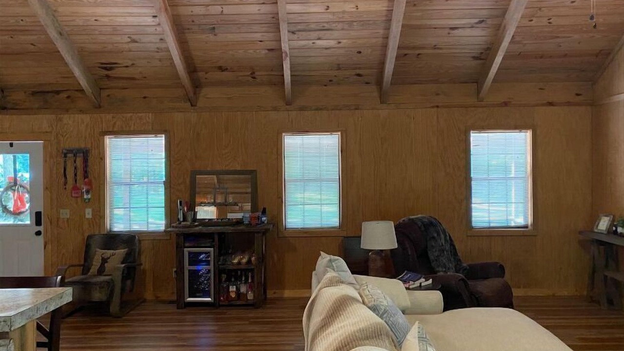 Photo of Livingroom in Oakland