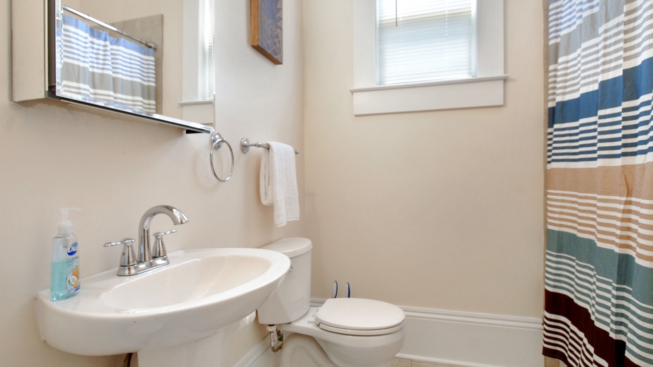 Photo of Bathroom in East Riverside