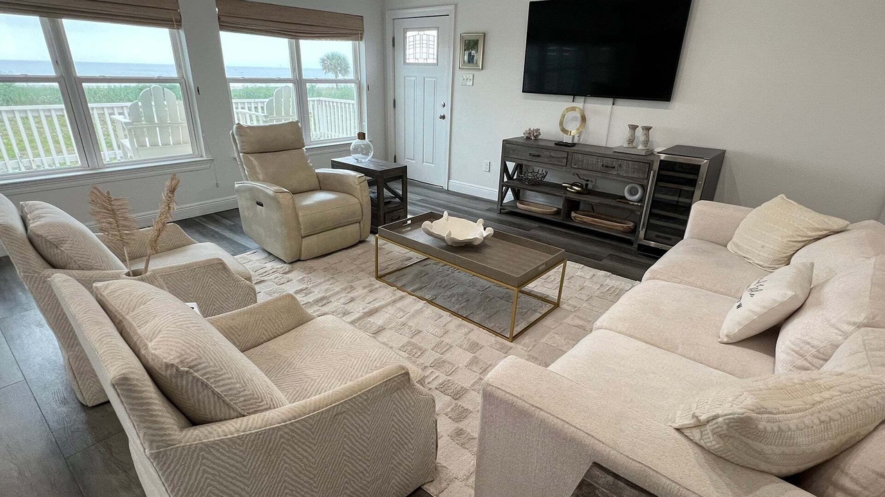 Photo of Livingroom in Grand Isle