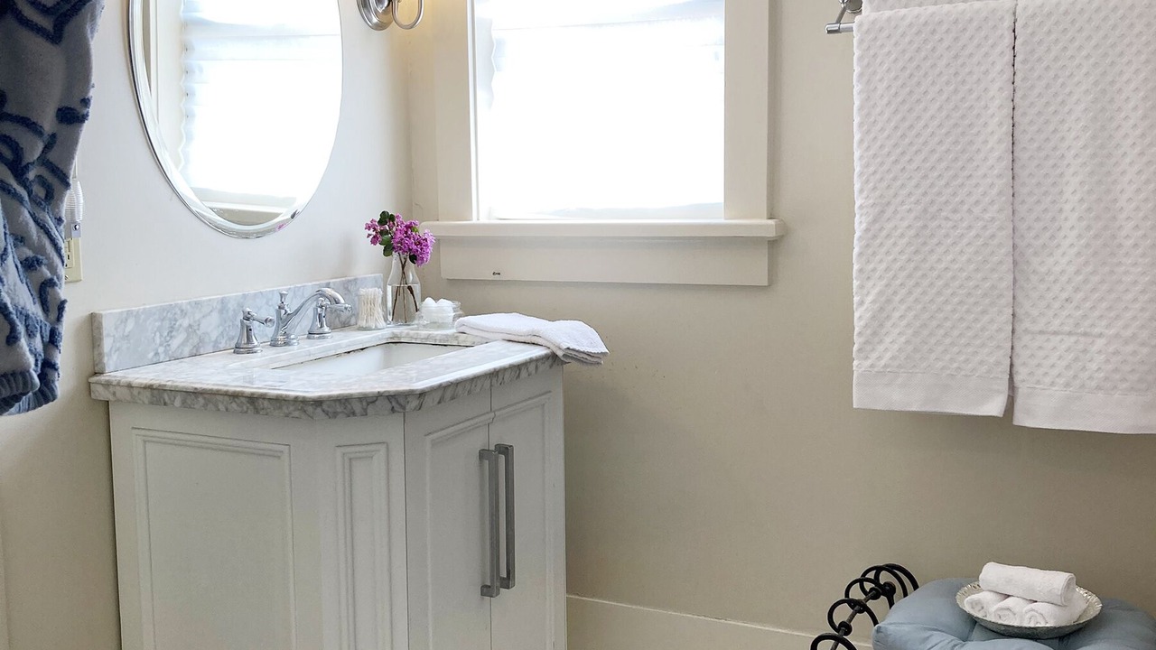Photo of Bathroom in Broadmoor