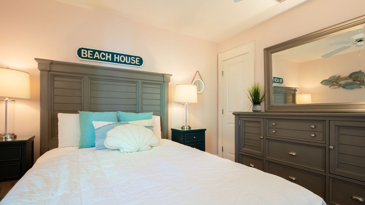 Photo of Bedroom in Dune Allen Beach