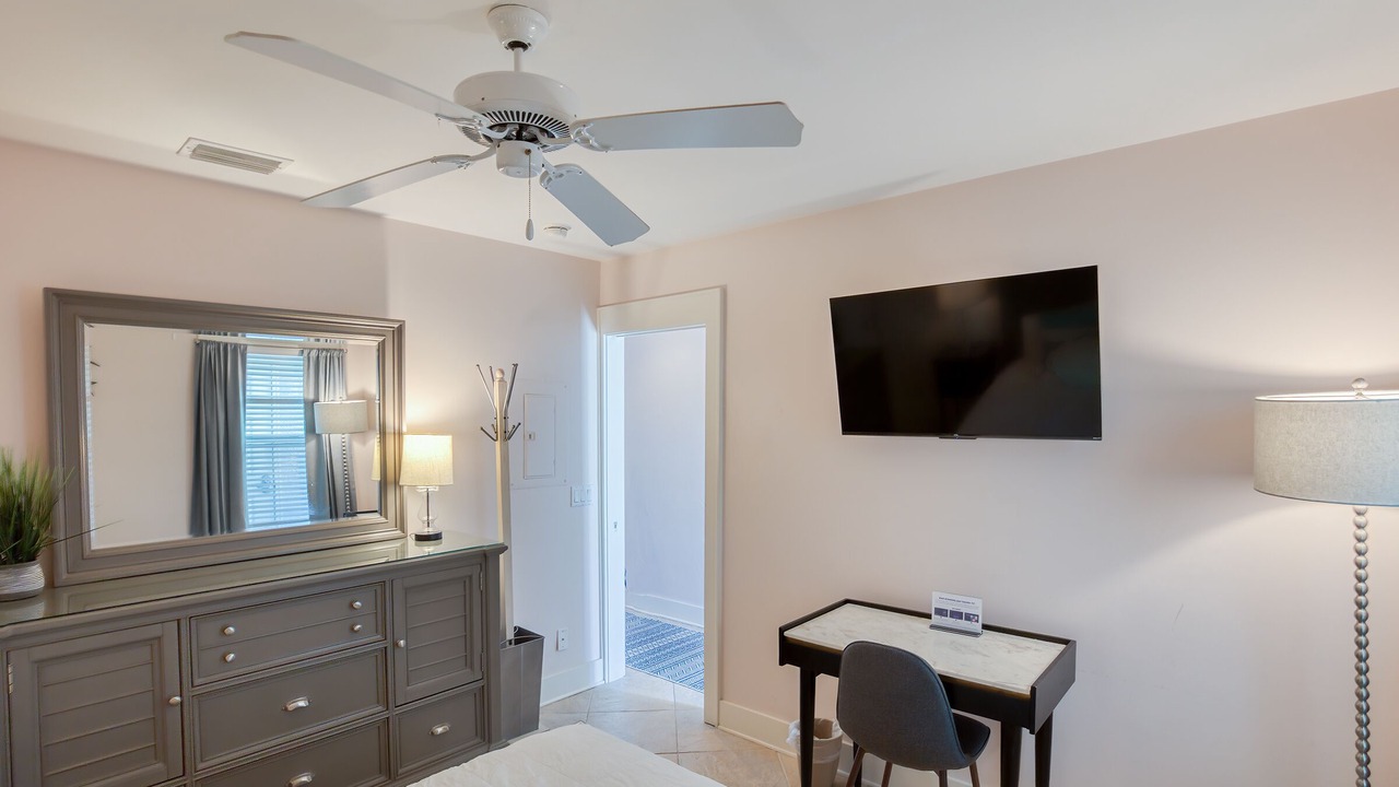 Photo of Bedroom in Dune Allen Beach