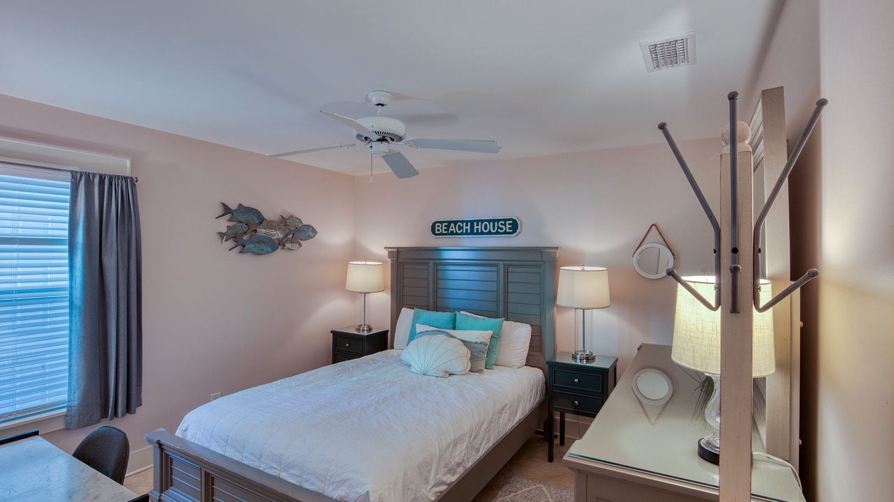Photo of Bedroom in Dune Allen Beach