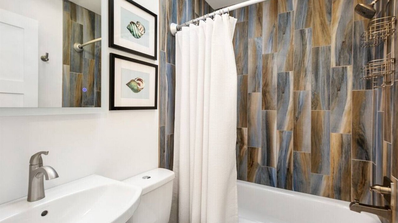 Photo of Bathroom in Seacrest