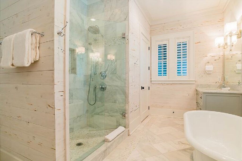 Photo of Bathroom in Forest District