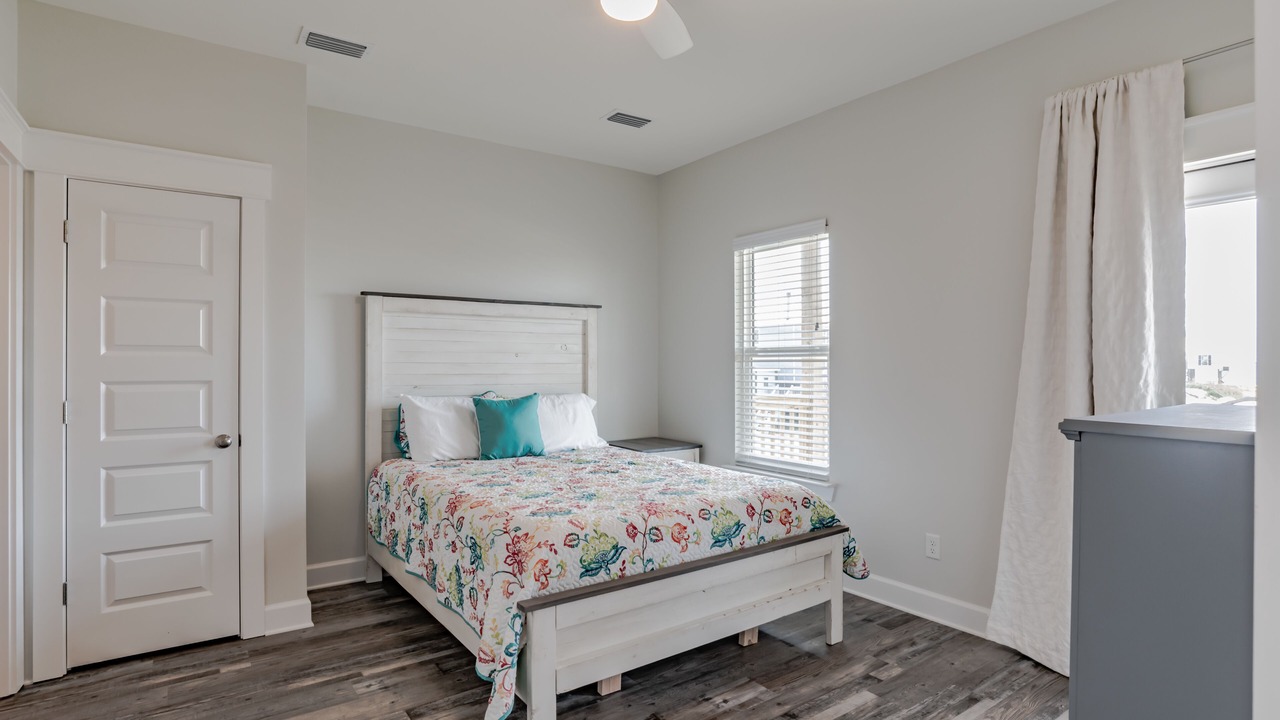 Photo of Bedroom in Silver Cay