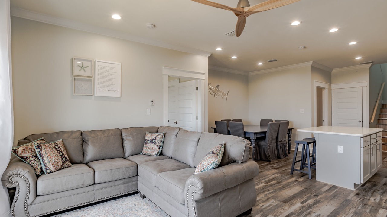 Photo of Livingroom in Silver Cay