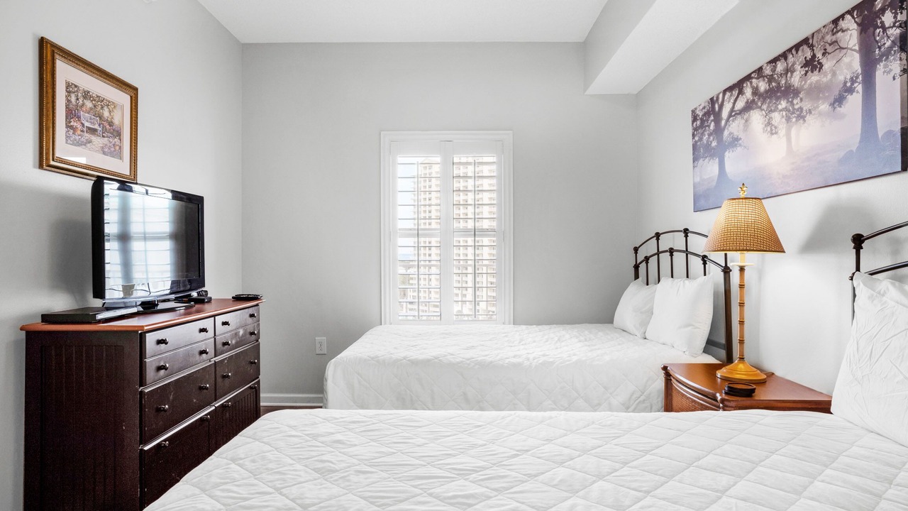 Photo of Bedroom in Miramar Beach