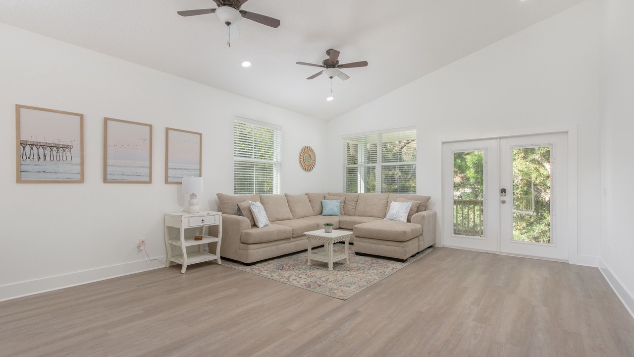 Photo of Livingroom in Vilano Beach