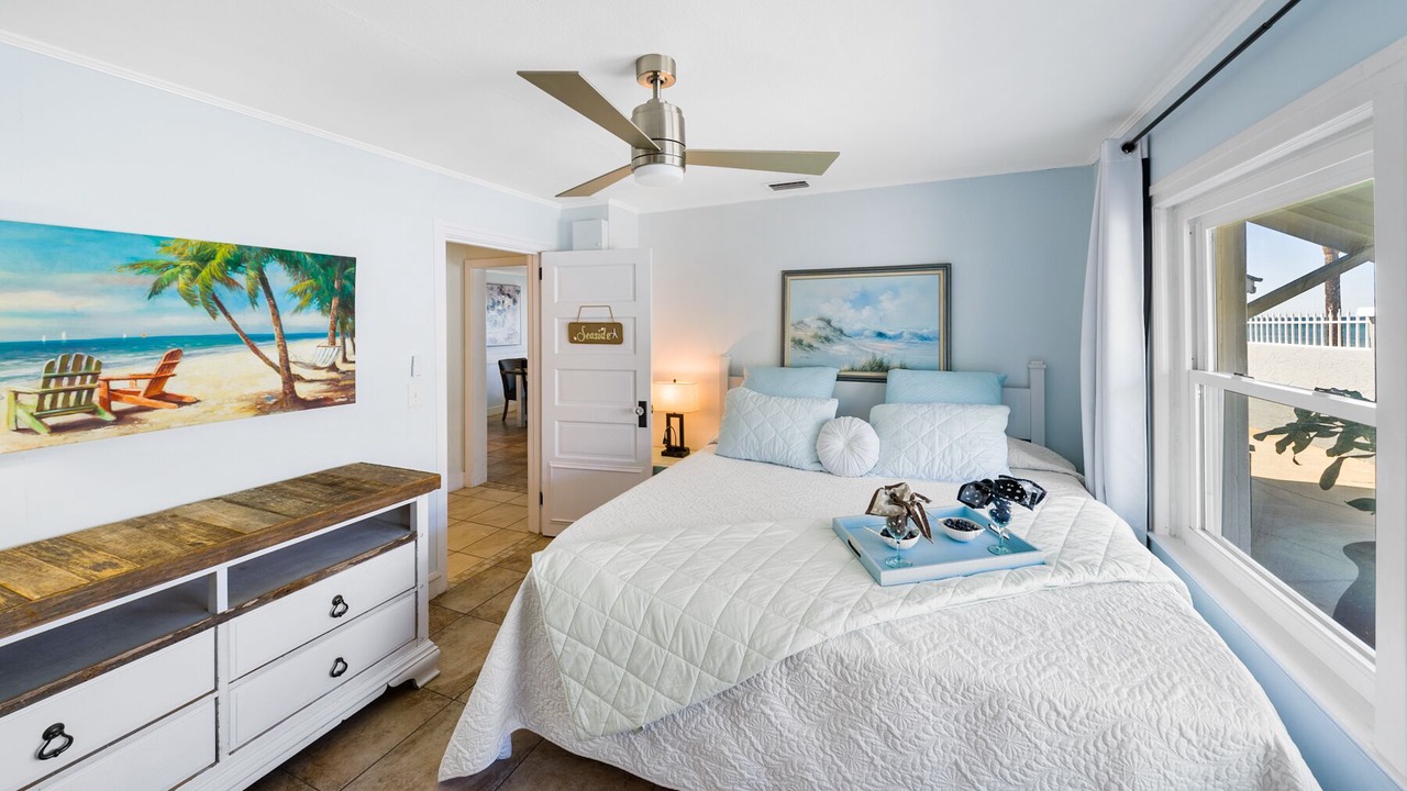 Photo of Bedroom in Bahama Beach