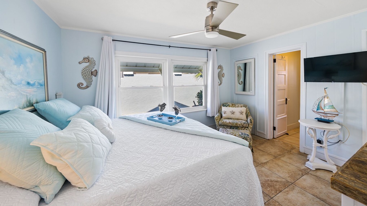 Photo of Bedroom in Bahama Beach