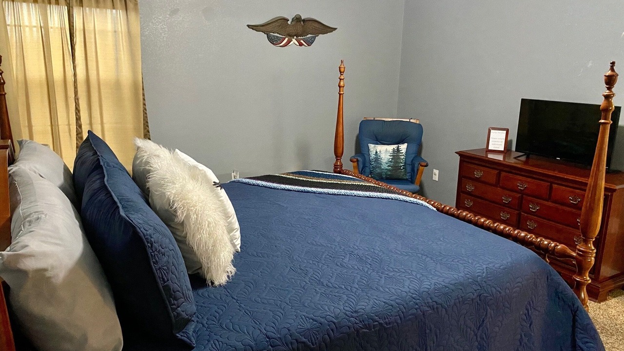 Photo of Bedroom in Calera