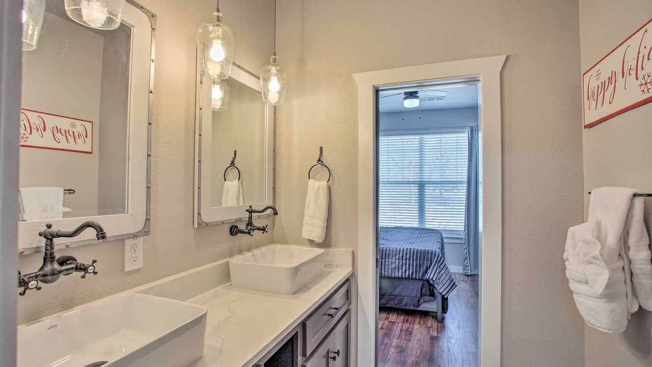 Photo of Bathroom in Quinlan