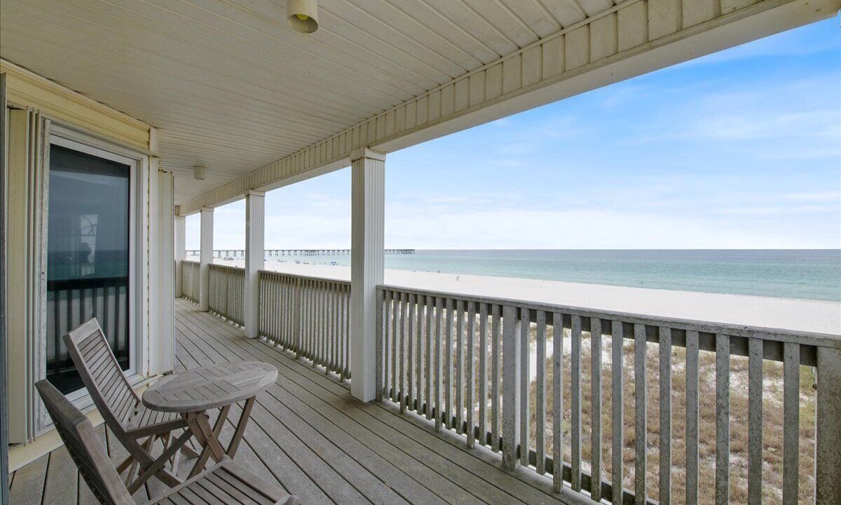 Photo of Patio Balcony in Lullwater Beach On Gulf Of Mexico