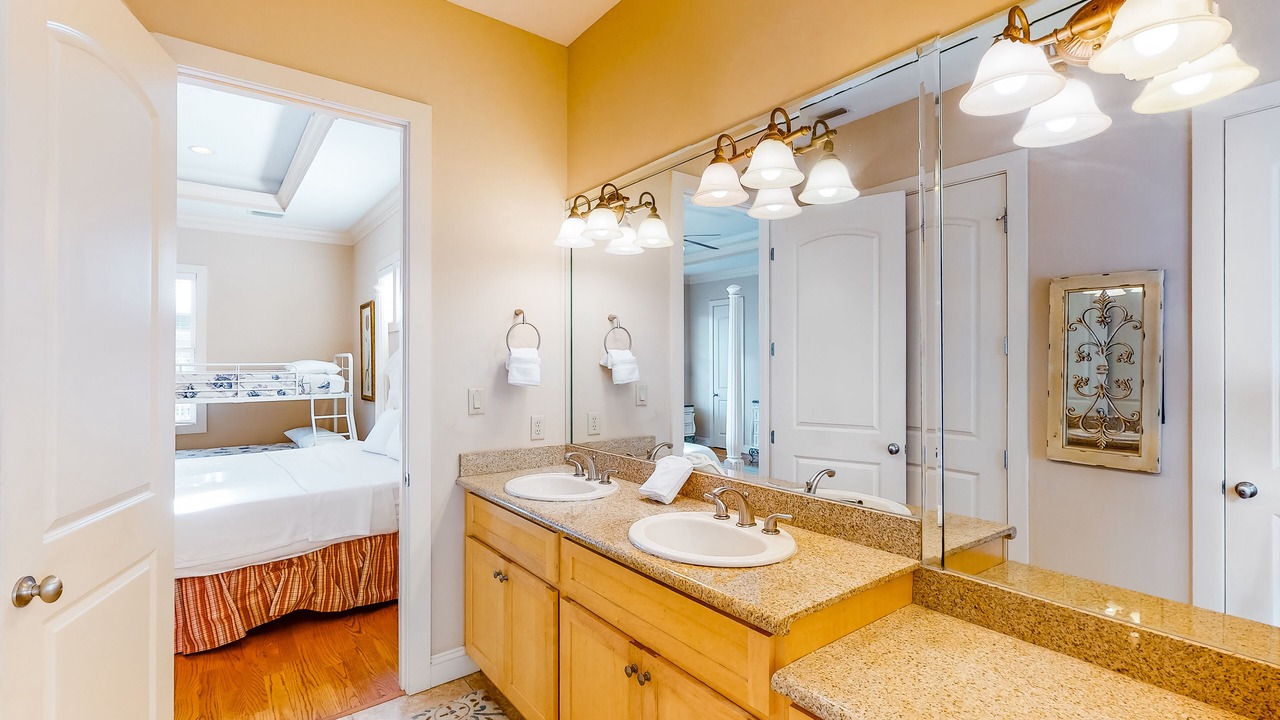 Photo of Bathroom in Crescent Beach