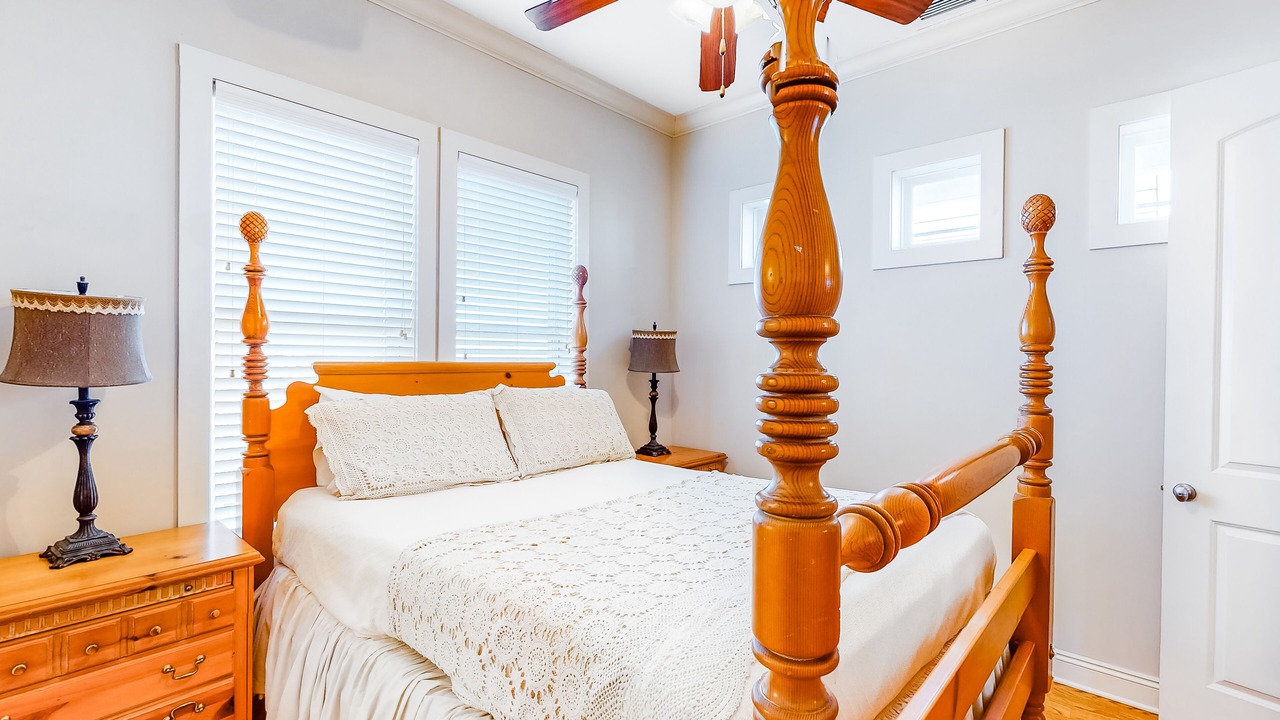 Photo of Bedroom in Crescent Beach