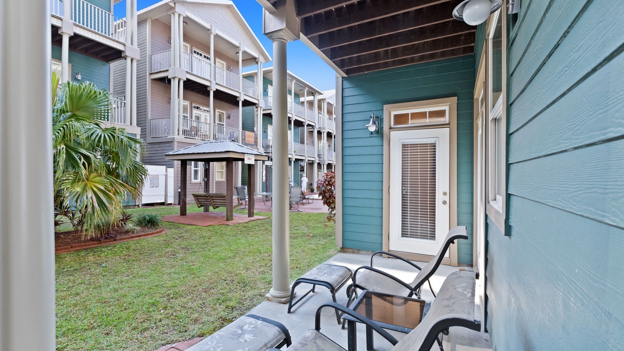 Photo of Patio Balcony in Crescent Beach