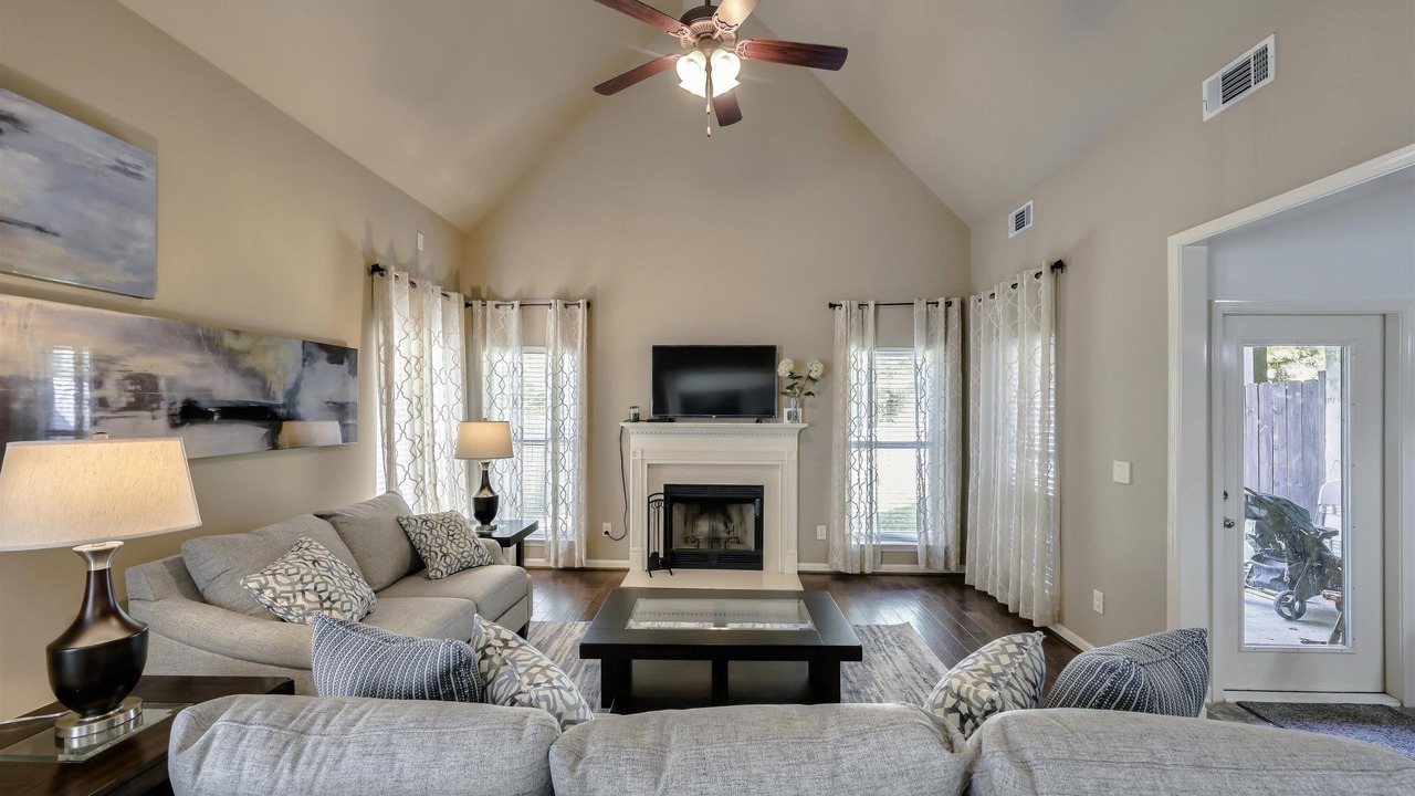 Photo of Livingroom in New Castle