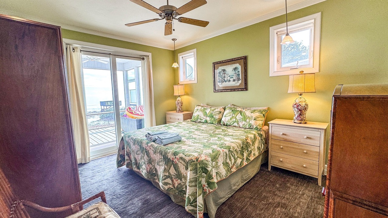 Photo of Bedroom in Panacea