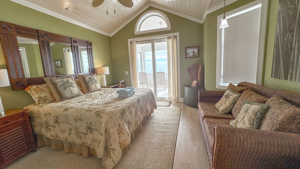 Photo of Bedroom in Panacea