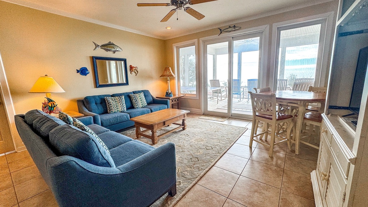 Photo of Livingroom in Panacea