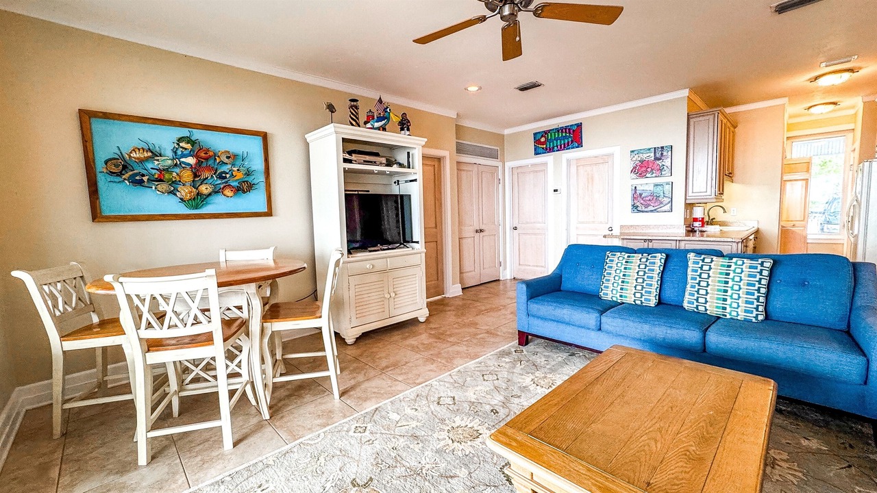 Photo of Livingroom in Panacea