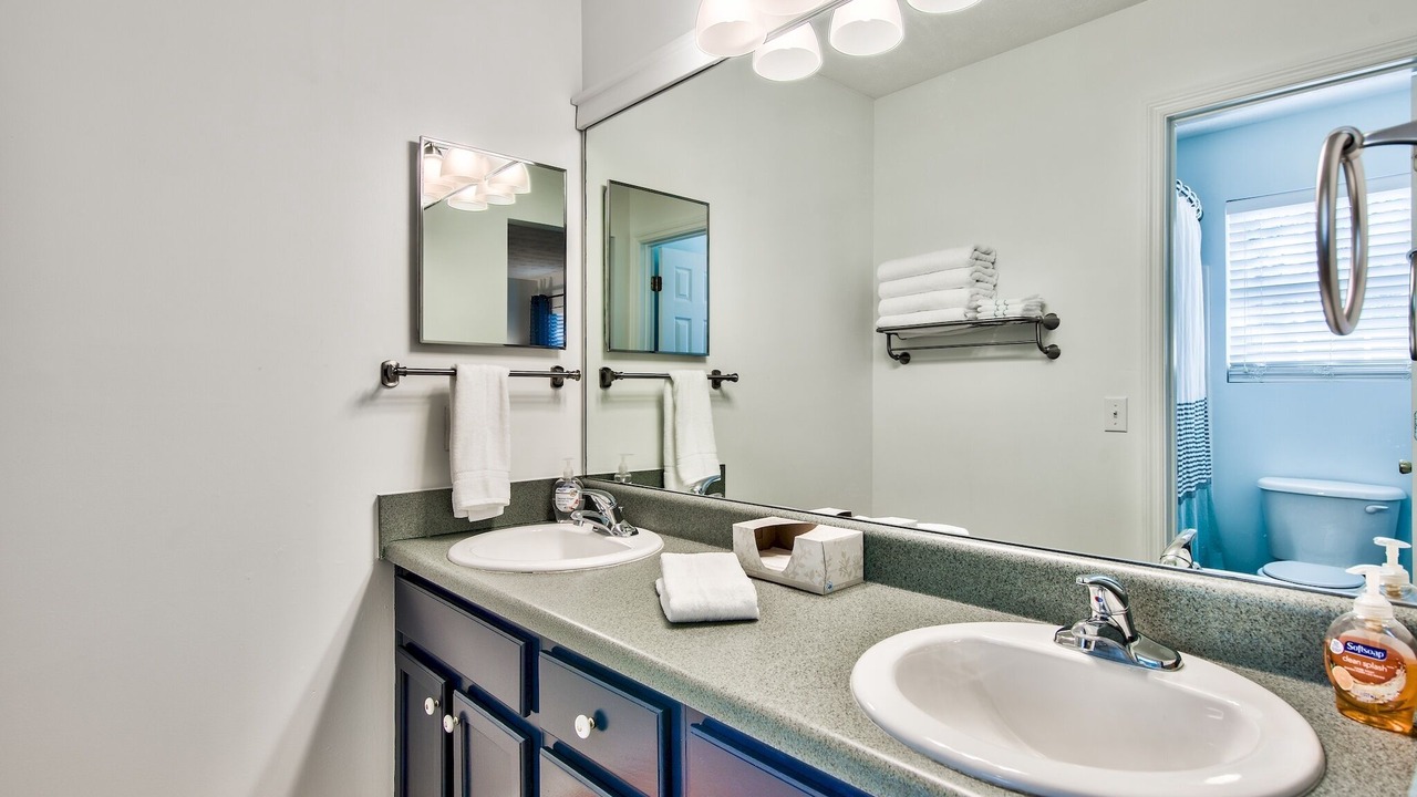Photo of Bathroom in Gulfview Heights