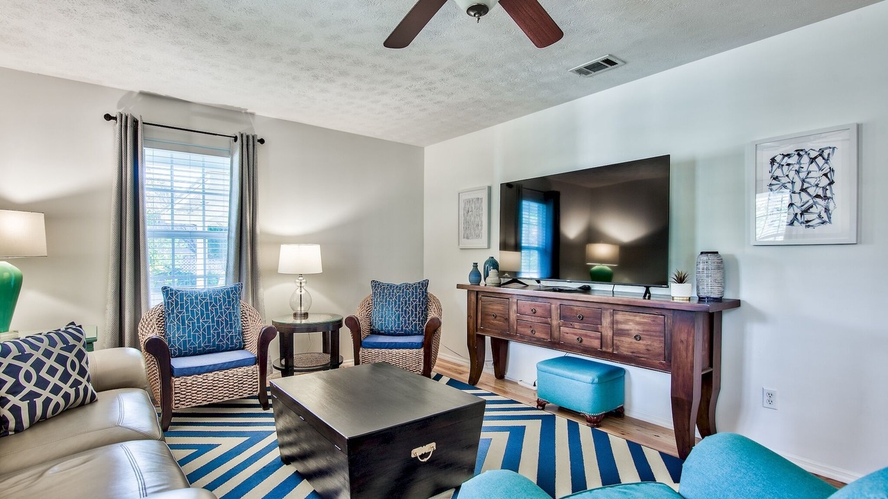 Photo of Livingroom in Gulfview Heights