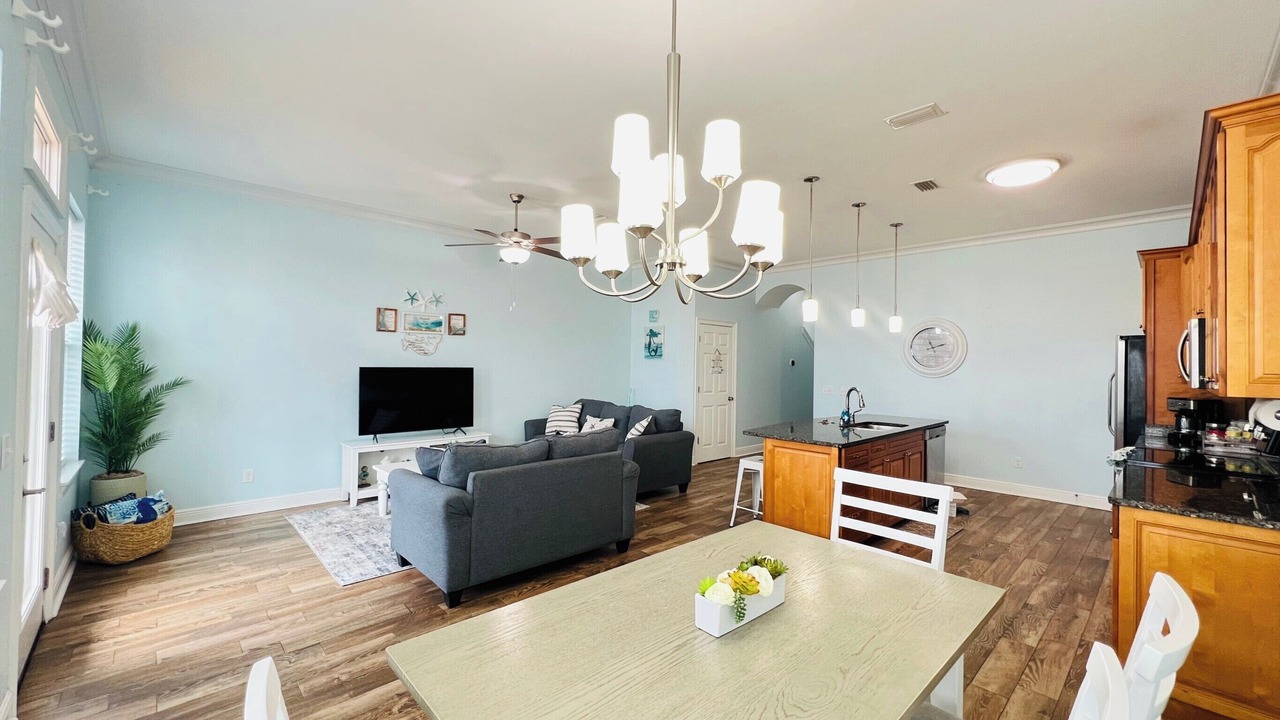 Photo of Livingroom in Crescent Beach
