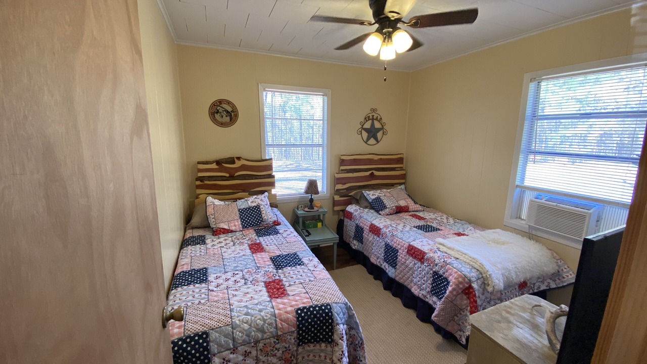 Photo of Bedroom in Milam