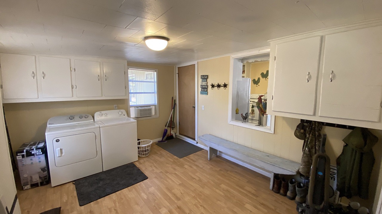 Photo of Bedroom in Milam